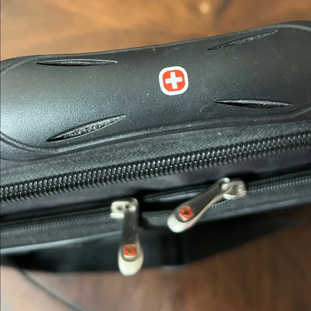 Victorinox Swiss Army Laptop Briefcase Bag Preowned